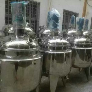 二手攪拌罐不銹鋼攪拌罐大量供應攪拌罐