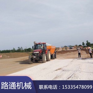 廠家直銷灰料撒布車 多功能大型撒布機(jī)價(jià)格 路通機(jī)械長期直供