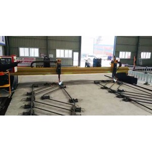 山東濟寧 智能蓋梁骨架片焊接機器人 供應 出售