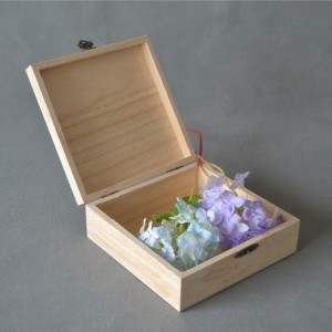 廠家熱銷木制工藝品 山東優(yōu)良茶葉盒批發(fā)價格