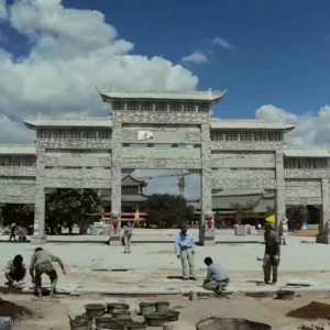 廠家供應(yīng)石雕牌樓 村口石雕牌坊 花崗巖石牌坊