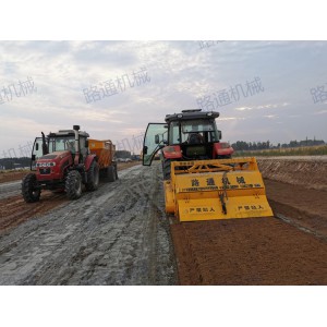 修路撒灰機 修路撒石灰撒粉料機 山東撒布機廠家