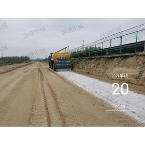 白灰撒布車 粉料撒布機 路面撒灰車工廠直供