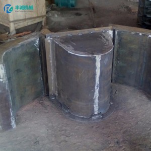 廠家大量供應(yīng)U型排水渠 水泥U型槽 成品出售