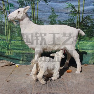 仿真山羊 皮毛動(dòng)物擺件 形象逼真 影視道具