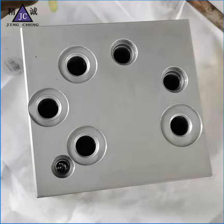 廠家直銷鋅鎳合金光亮劑 三價鉻藍白鈍化劑 鍍鋅添加劑