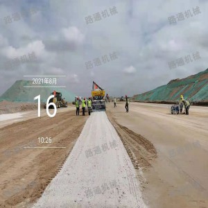 廠家供應白灰水泥粉料撒灰機 四輪車帶動布灰機 12方環保撒灰車